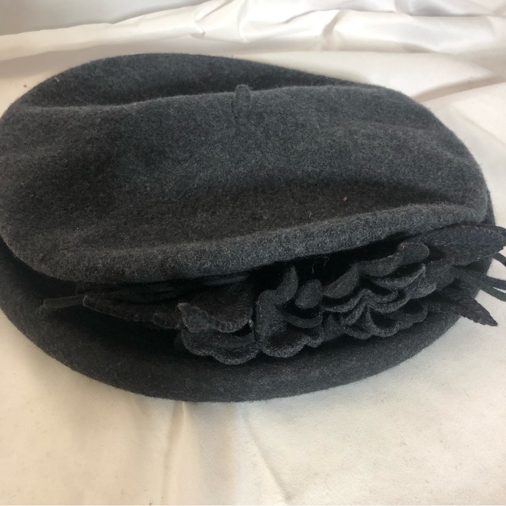 Hat - Picture 2 of 6